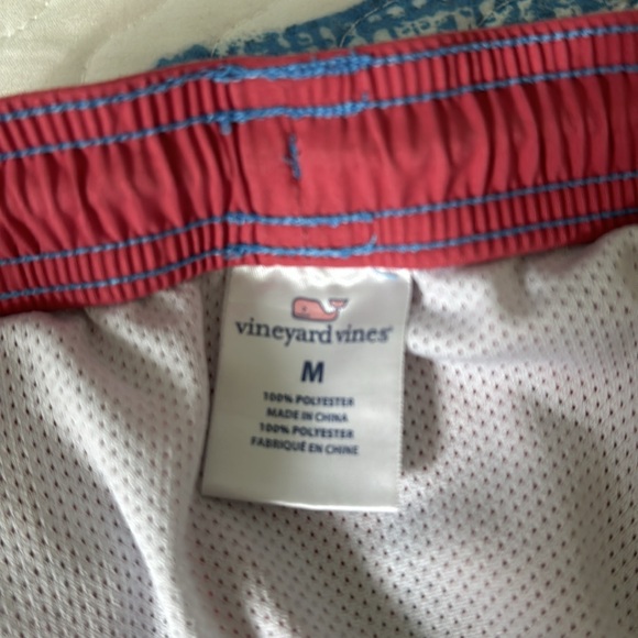 Vineyard Vines Swim Suit π³πΊπΈ - Picture 3 of 3